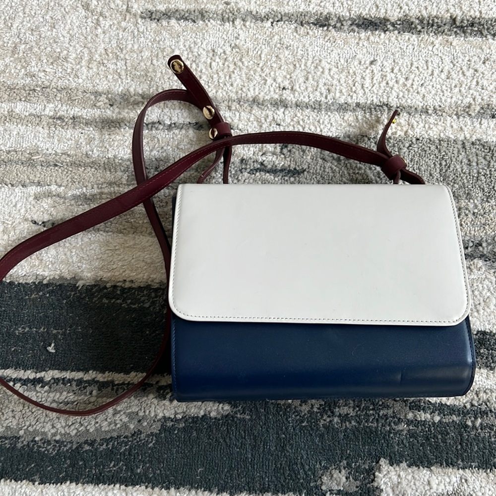 leather cross body bag